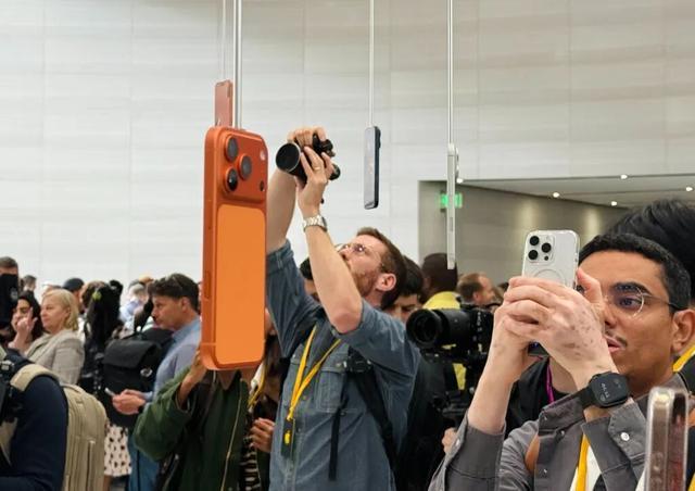 牙膏“挤爆了”！苹果新机发布：这次大变样加量不加价(图1)